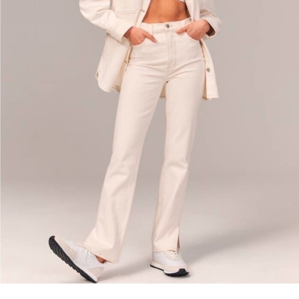 Abercrombie and fitch 90s straight ultra high rise slit hem cream 26 curve love